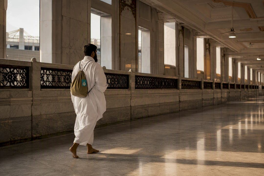 Cover image for Umrah for Debt Burdened Relatives: Documented Badal in Days or Weeks