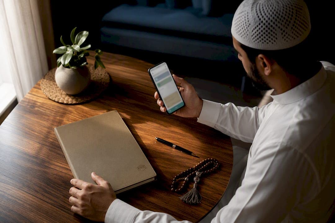 صورة غلاف المقال ثلاث خطوات لاختيار مندوب العمرة قبل الدفع